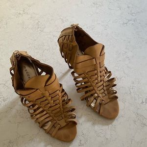 Madden Girl brown heel